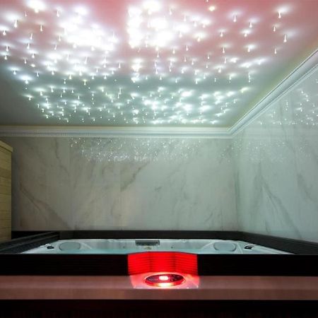 Jacuzzi Spa Prestige Krasków Dış mekan fotoğraf