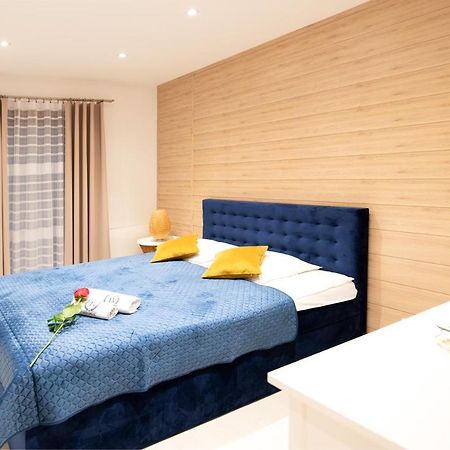 Jacuzzi Spa Prestige Krasków Dış mekan fotoğraf