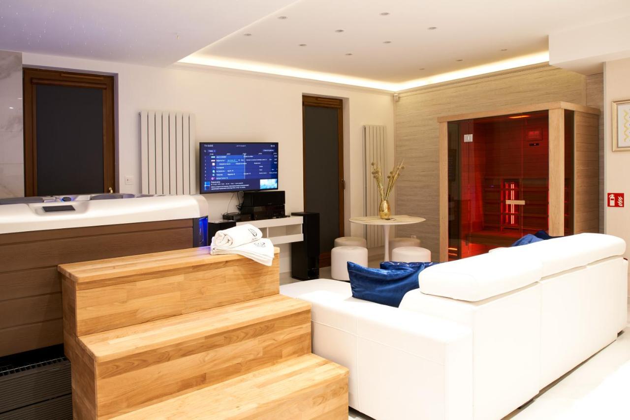 Jacuzzi Spa Prestige Krasków Dış mekan fotoğraf