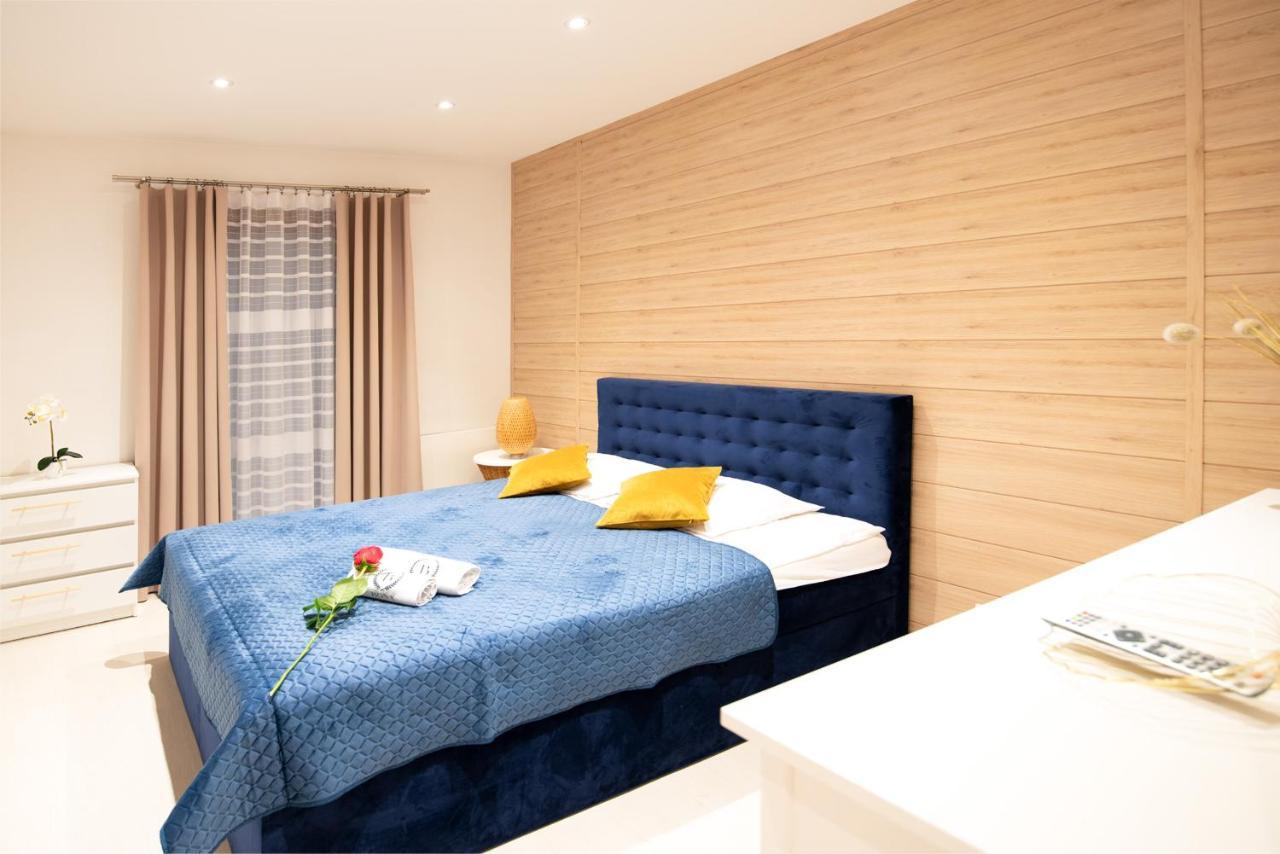 Jacuzzi Spa Prestige Krasków Dış mekan fotoğraf